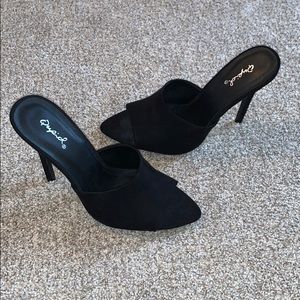 Black velvet Stiletto heels